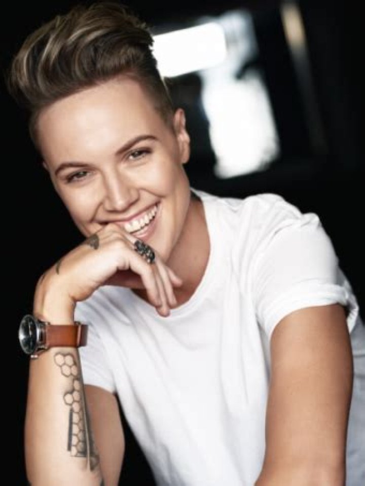 
Brihony Dawson Height, Weight, Net Worth, Age, Birthday, Wikipedia, Who, Instagram, Biography 