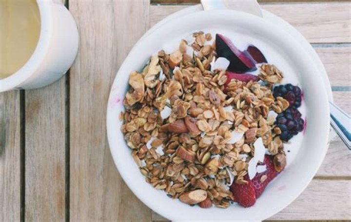 Can I eat granola with milk