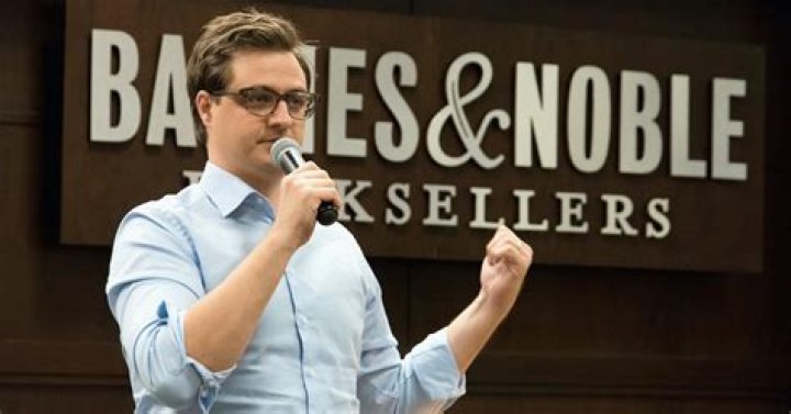 
Chris Hayes | Career And Salary 