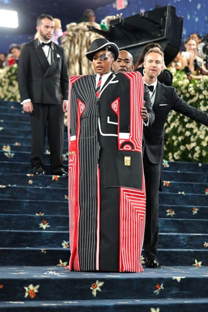 Does Janelle Monae Have A Husband Or Partner? Dating History Of The Singer In A Frame!