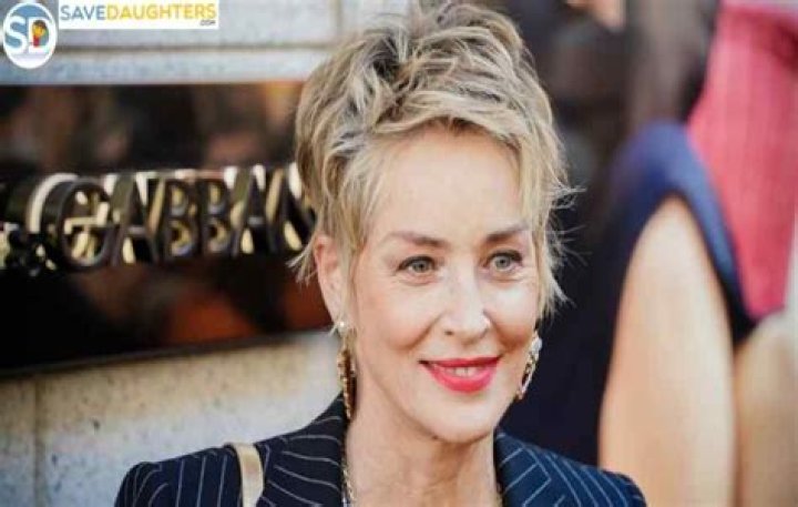
Erica Delsman Height, Weight, Net Worth, Age, Wiki, Who, Instagram, Biography 