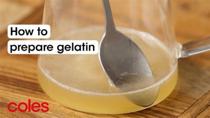 How do I use gelatin to clear wine
