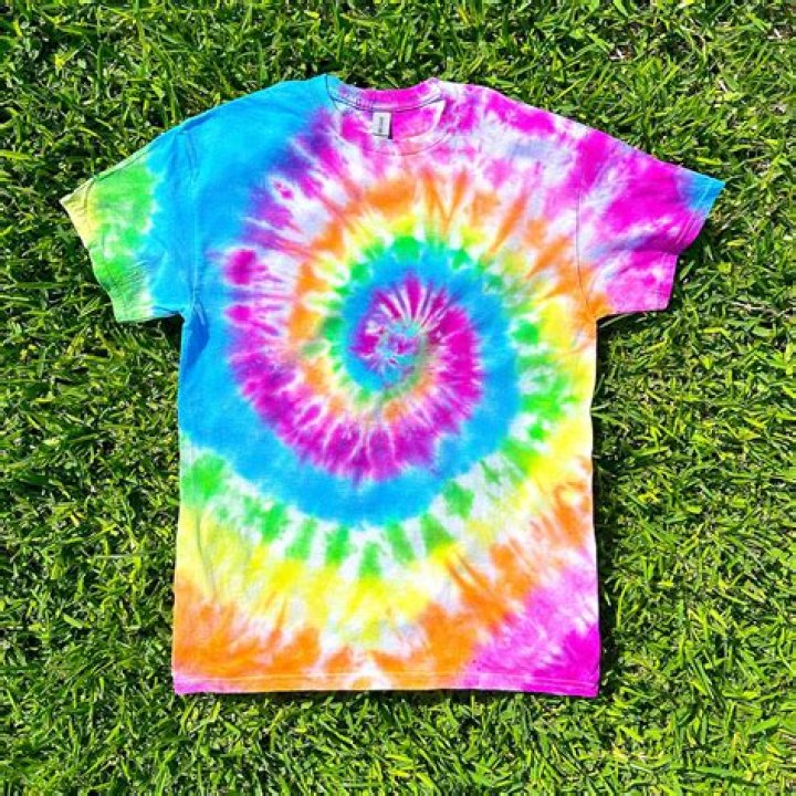 How long does tie dye last after you mix it