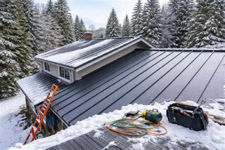 Is it OK to replace a roof in the winter