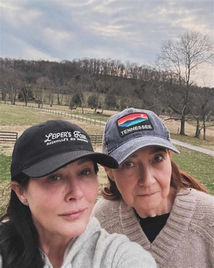 
Is Shannen Doherty Still Alive? Check Shannen Doherty Health Update, Net Worth, Bio, And More 