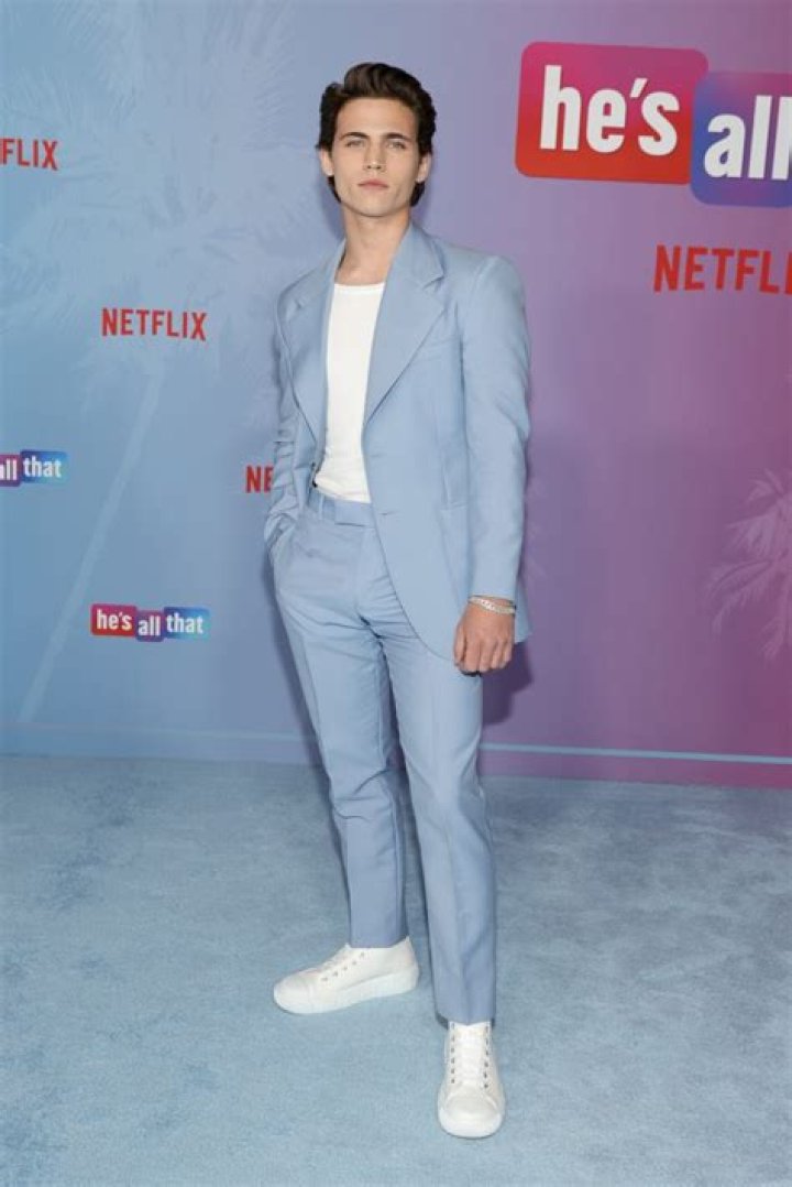 Tanner Charles Height, Weight, Net Worth, Age, Birthday, Wikipedia, Who, Nationality, Biography