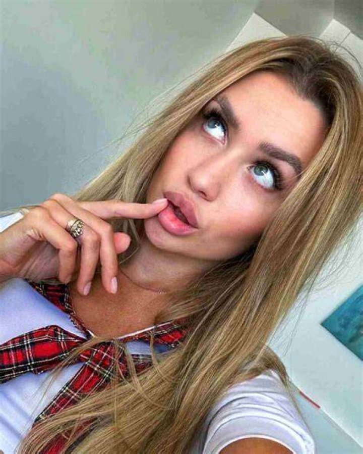 
Veronica Eclatt Height, Weight, Net Worth, Age, Birthday, Wikipedia, Who, Nationality, Biography 