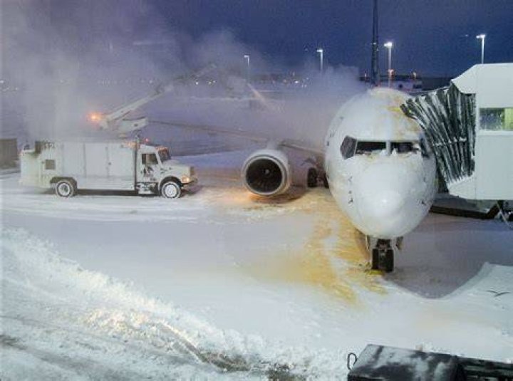 What is in the deicing fluid