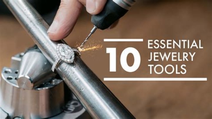What tools does a jeweler use