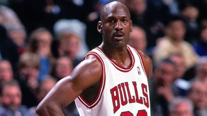 When did Jordan go back to 23