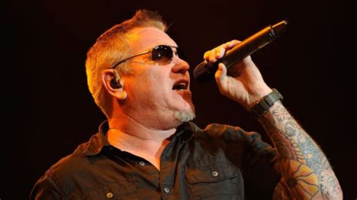 When did Smash Mouth break up